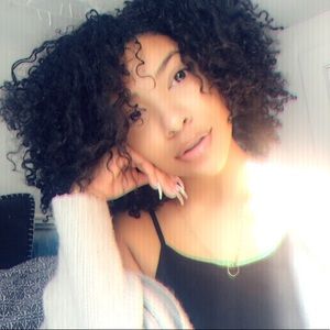 Meet your Posher, Jasmine